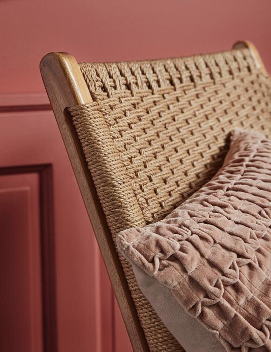 Кресло Club из тикового дерева с плетенным сидением  - купить Интерьерные кресла по цене 62000.0