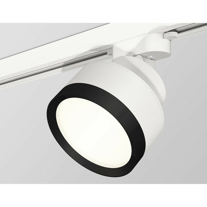 Трековый светильник Ambrella Track System XT8101002 - купить Трековые светильники по цене 5210.0 Трековый светильник Ambrella Track System XT8101002 - купить Трековые светильники по цене 5210.0