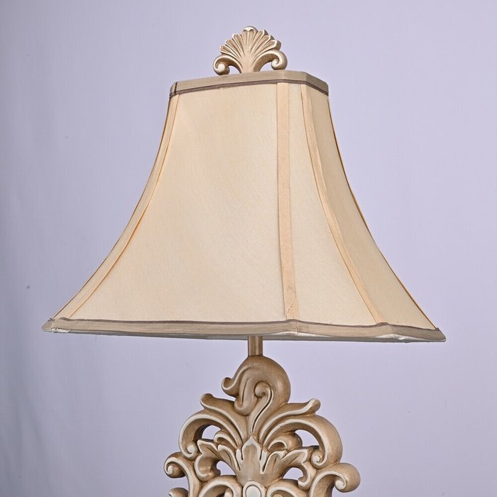 Настольная лампа Ancient R - купить Настольные лампы по цене 33670.0
