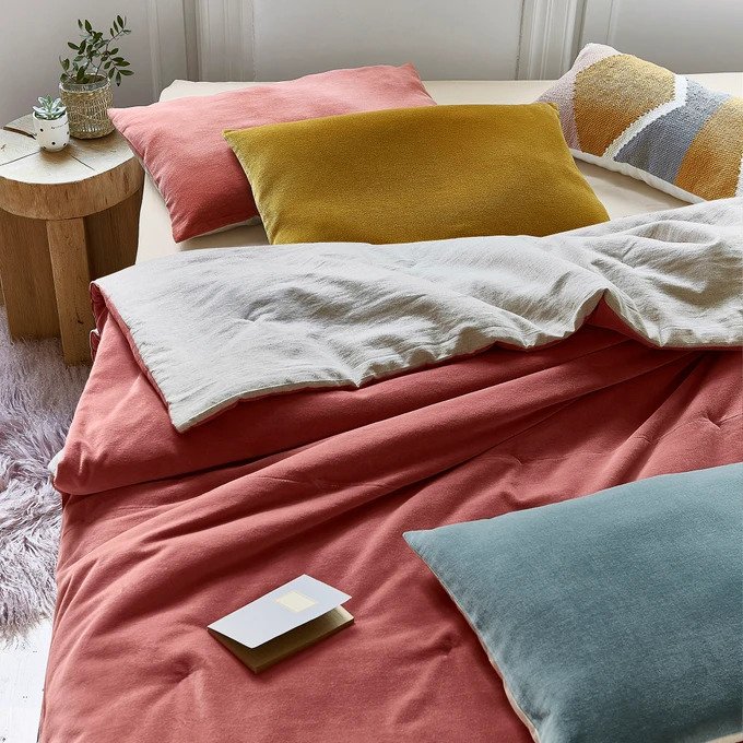 Покрывало Velvet из велюра желтого цвета 230x250 - лучшие Покрывала в INMYROOM Покрывало Velvet из велюра желтого цвета 230x250 - лучшие Покрывала в INMYROOM