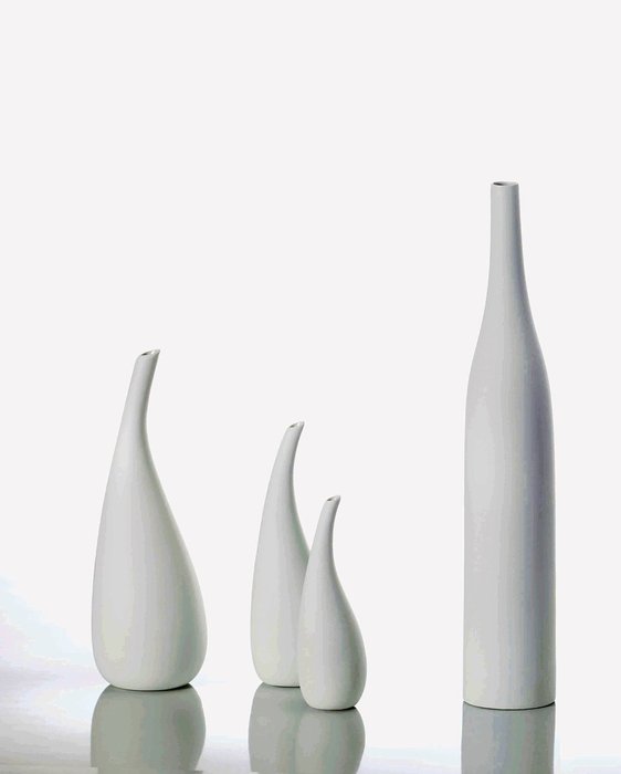 Фарфоровая ваза TEARDOPS PURE - купить Вазы  по цене 1810.0