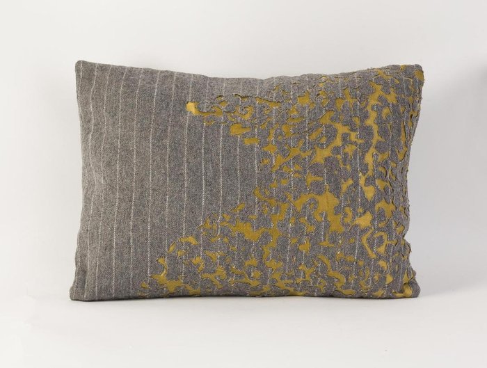 Подушка декоративная "Noor Wool yellow" Подушка декоративная "Noor Wool yellow"