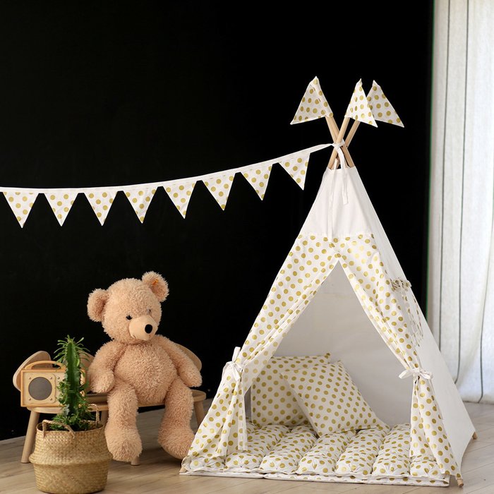 Декоративная подушка Golden Dots из хлопка - лучшие Декоративные подушки в INMYROOM