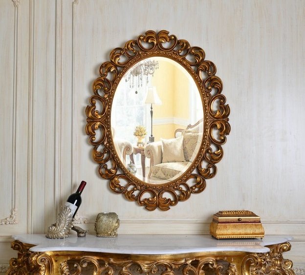Настенное зеркало в раме Daisy Gold Овальное  - лучшие Настенные зеркала в INMYROOM
