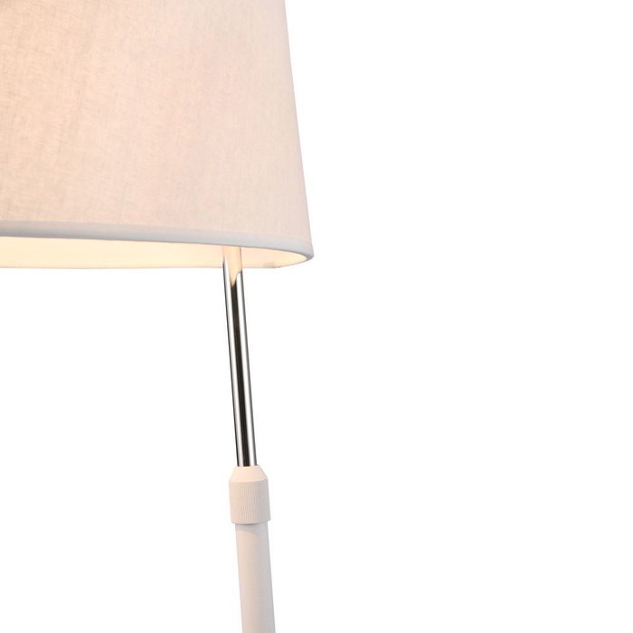 Настольная лампа Bergamo с белым плафоном - купить Настольные лампы по цене 10990.0
