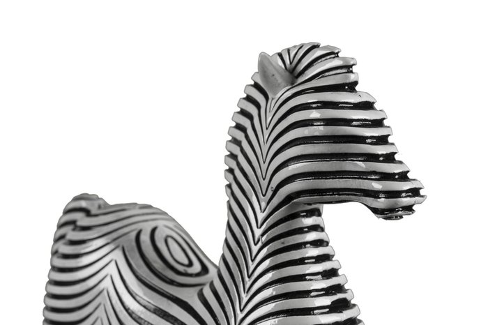 Статуэтка зебра черно-белого цвета - купить Фигуры и статуэтки по цене 5482.0