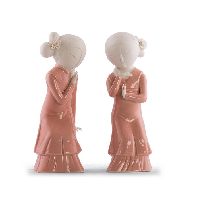 Набор из двух статуэток Meisjes в розовом  - лучшие Фигуры и статуэтки в INMYROOM