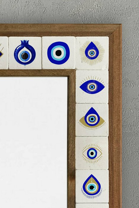 Настенное зеркало 43x63 с каменной мозаикой бело-синего цвета - лучшие Настенные зеркала в INMYROOM