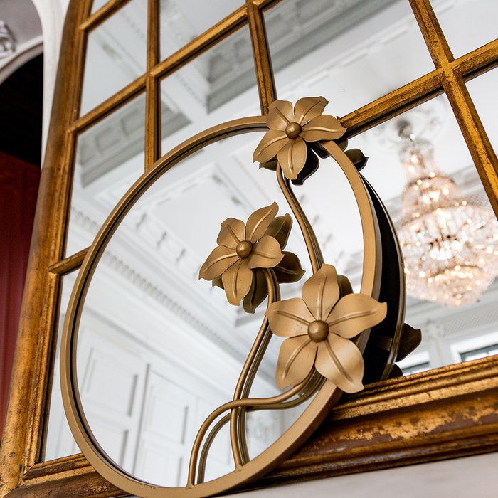 Настенное зеркало Эфрусси Голд бронзового цвета - лучшие Настенные зеркала в INMYROOM