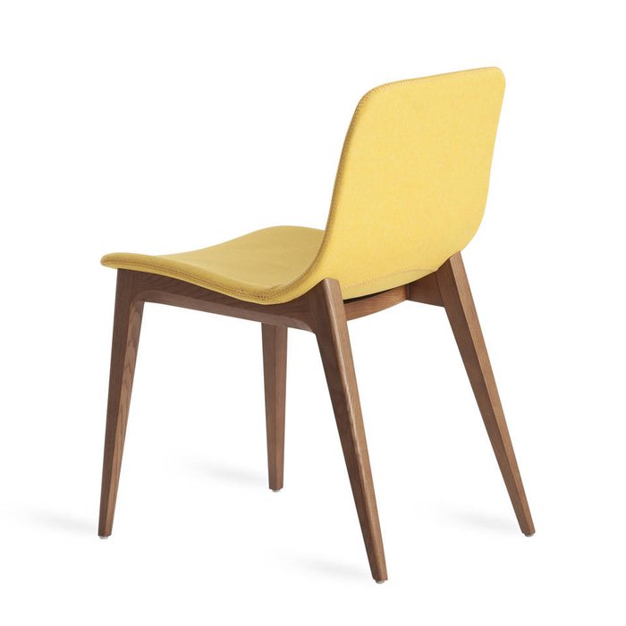 Стул желтого цвета на деревянных ножках  - лучшие Обеденные стулья в INMYROOM