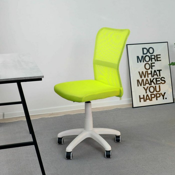 Кресло офисное Eva салатового цвета - купить Офисные кресла по цене 6980.0