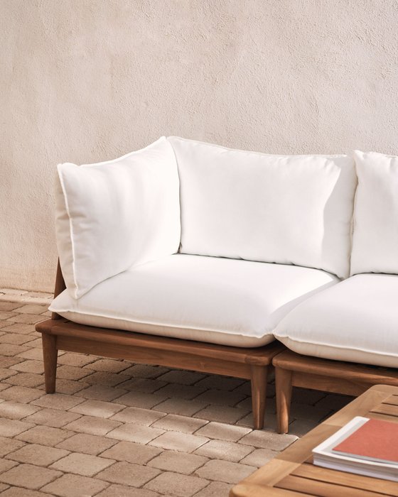 Угловое кресло Portitxol бело-коричневого цвета - лучшие Интерьерные кресла в INMYROOM