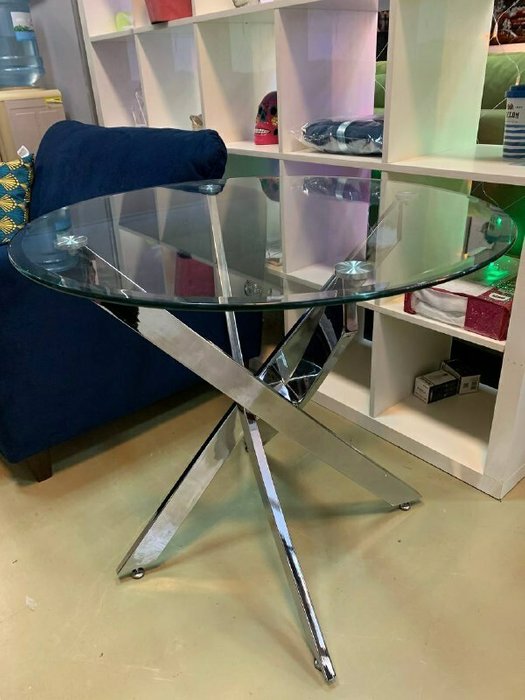 Обеденный стол на металлокаркасе - купить Обеденные столы по цене 9987.0