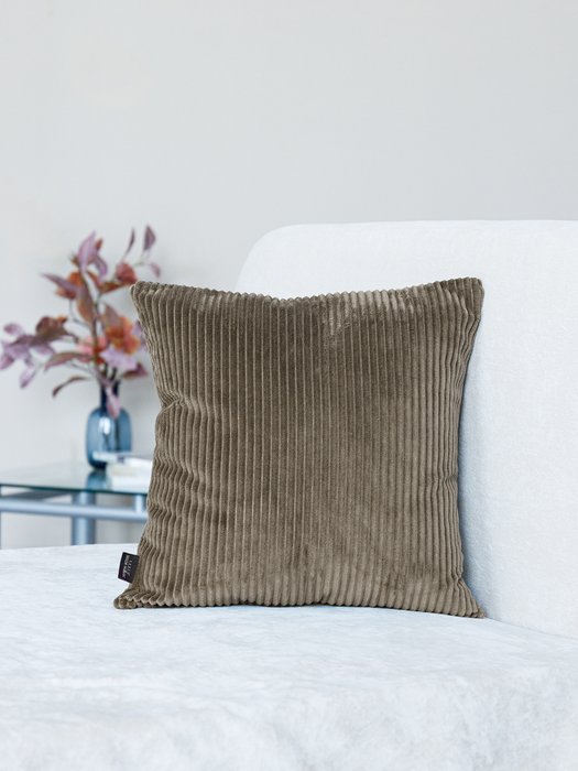 Декоративная подушка Cilium Brown коричневого цвета  - лучшие Декоративные подушки в INMYROOM