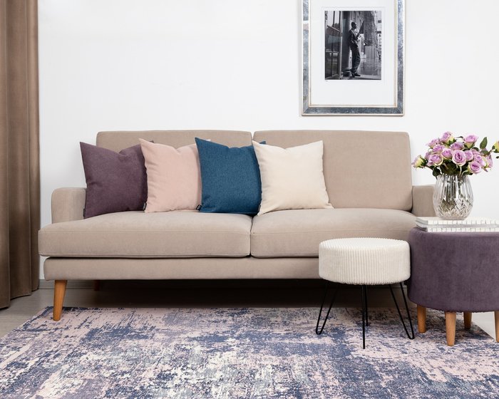 Декоративная подушка Dallas plum фиолетового цвета - купить Декоративные подушки по цене 649.0