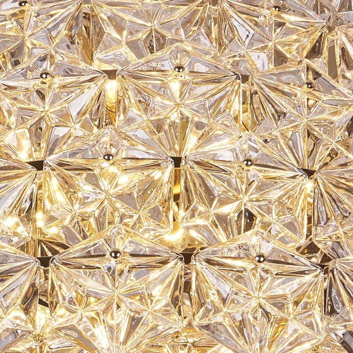 Подвесной светильник Hermitage на металлической арматуре золотого цвета - лучшие Подвесные люстры в INMYROOM