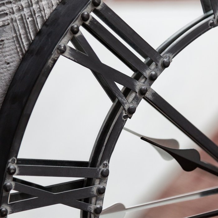 Часы зеркальные настенные Граф черного цвета - купить Настенные часы по цене 14900 Часы зеркальные настенные Граф черного цвета - купить Настенные часы по цене 14900