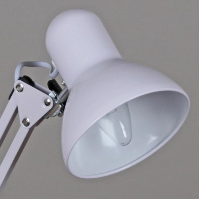 Настольная лампа 00800-0.7-01A WT (металл, цвет белый) - купить Рабочие лампы по цене 1720.0