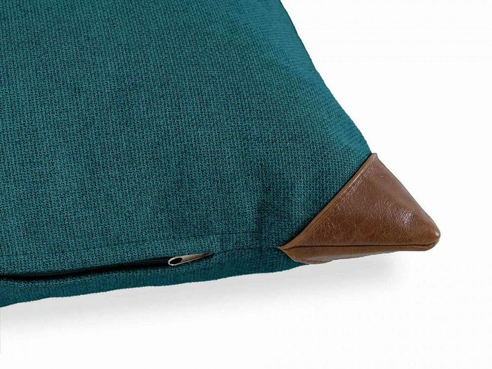 Подушка Chesterfield 60х60 сине-зеленого цвета - лучшие Декоративные подушки в INMYROOM