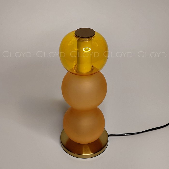 Настольная лампа Cloyd SUPERNOVA-C T1 / выс. 30 см - латунь - лучшие Настольные лампы в INMYROOM Настольная лампа Cloyd SUPERNOVA-C T1 / выс. 30 см - латунь - лучшие Настольные лампы в INMYROOM