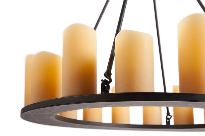 Люстра Pillar Candle в виде круга с плафонами в виде свечей  - купить Подвесные люстры по цене 126000.0