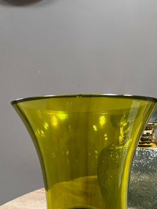 Настольная ваза Mindy Mint Vase из стекла - купить Вазы  по цене 400.0
