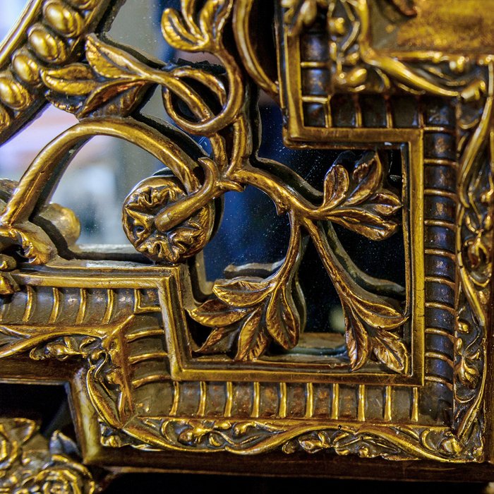 Настенное зеркало Богемия в раме из искусственного камня  - лучшие Настенные зеркала в INMYROOM