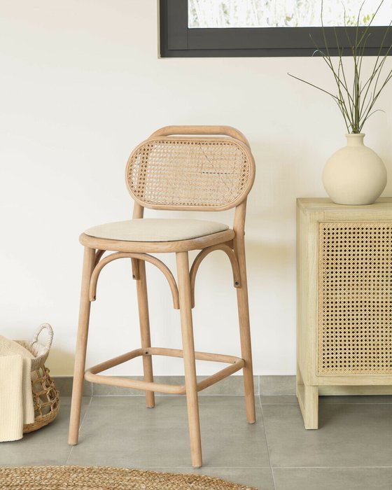 Барный стул Doriane бежевого цвета - купить Барные стулья по цене 59990.0