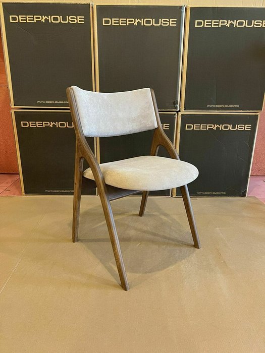 Стул Кардифф бежево-коричневого цвета - лучшие Обеденные стулья в INMYROOM
