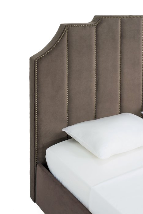 КРОВАТЬ С МЯГКИМ ИЗГОЛОВЬЕМ декорированным гвоздями 140х200 см - лучшие Кровати для спальни в INMYROOM