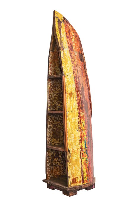 Стеллаж из лодки Миро из выдолбленного ствола дерева