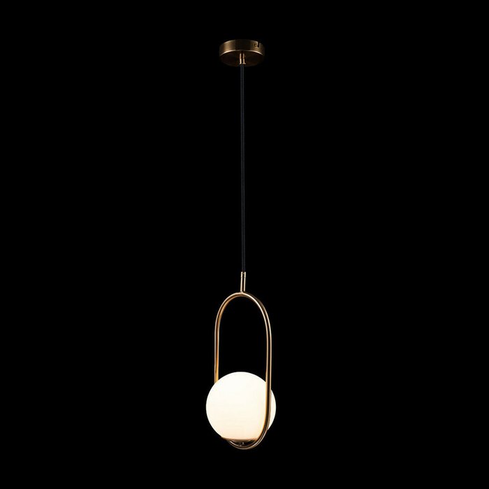 Подвесной светильник Glob бело-золотого цвета - лучшие Подвесные светильники в INMYROOM