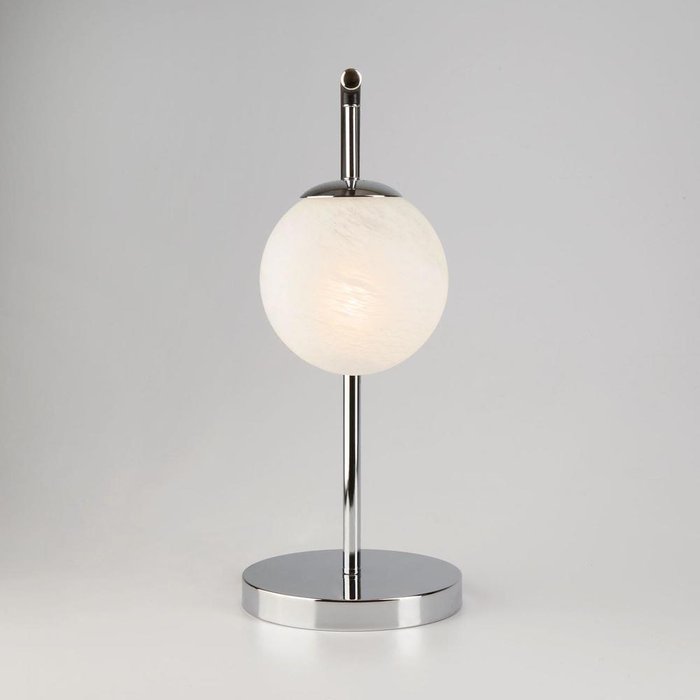 Настольная лампа Globe с плафоном из стекла - купить Настольные лампы по цене 2999.0