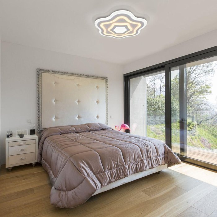 Потолочный светодиодный светильник Siluet из металла и пластика - лучшие Потолочные светильники в INMYROOM