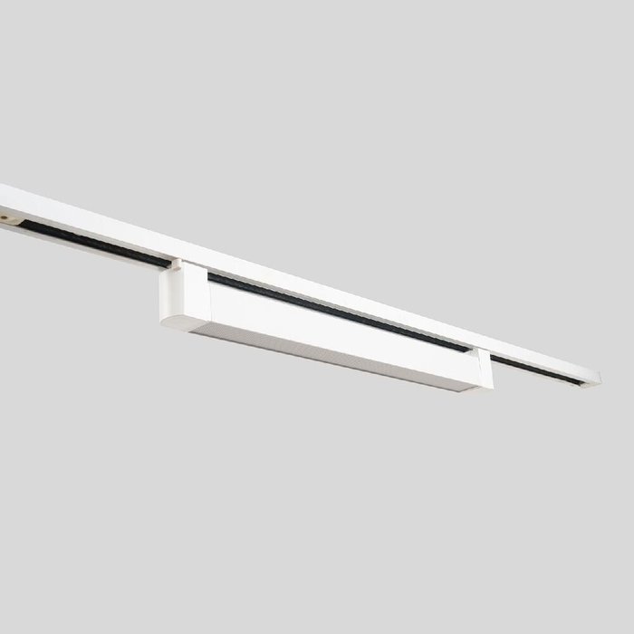 Трековый однофазный светильник Crystal Lux CLT 0.31 010 18W WH M4000K - купить Трековые светильники по цене 2100