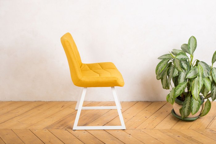 Стул Navi желтого цвета - лучшие Обеденные стулья в INMYROOM