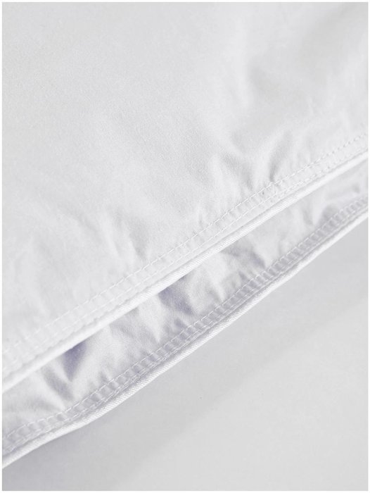 Пуховое одеяло Камилла 200х220 белого цвета - лучшие Одеяла в INMYROOM
