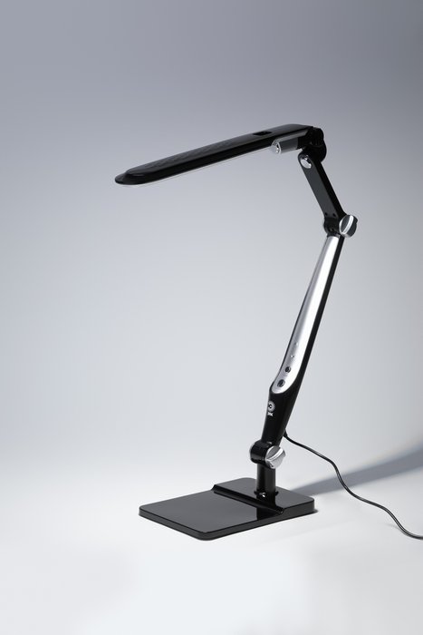 Настольная лампа NLED-497 Б0052771 (пластик, цвет черный) - купить Рабочие лампы по цене 5762.0