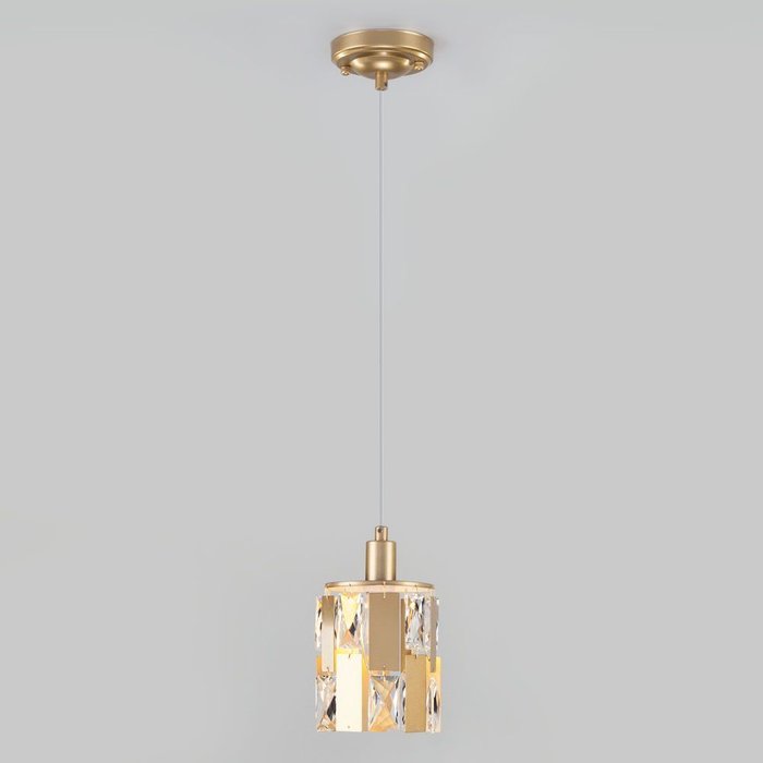 Подвесной светильник Scoppio с хрустальным плафоном золотого цвета - лучшие Подвесные светильники в INMYROOM