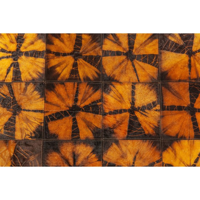 Ковер Batik из коровьей шкуры 170х240 - лучшие Ковры в INMYROOM Ковер Batik из коровьей шкуры 170х240 - лучшие Ковры в INMYROOM