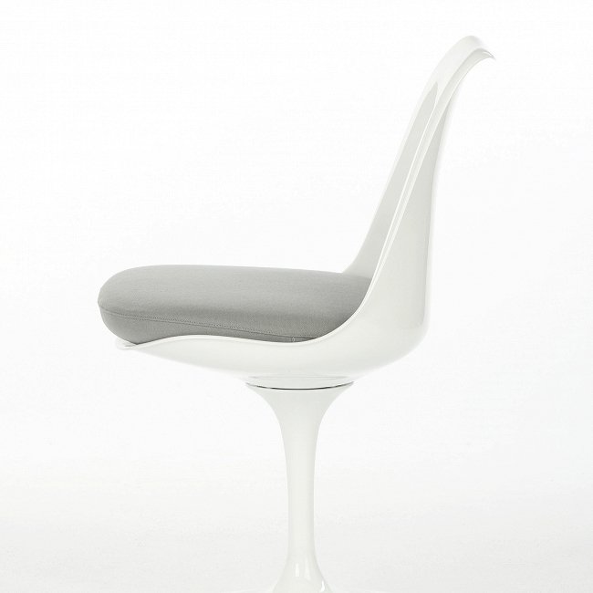 Стул Tulip белого цвета - купить Обеденные стулья по цене 31209.0
