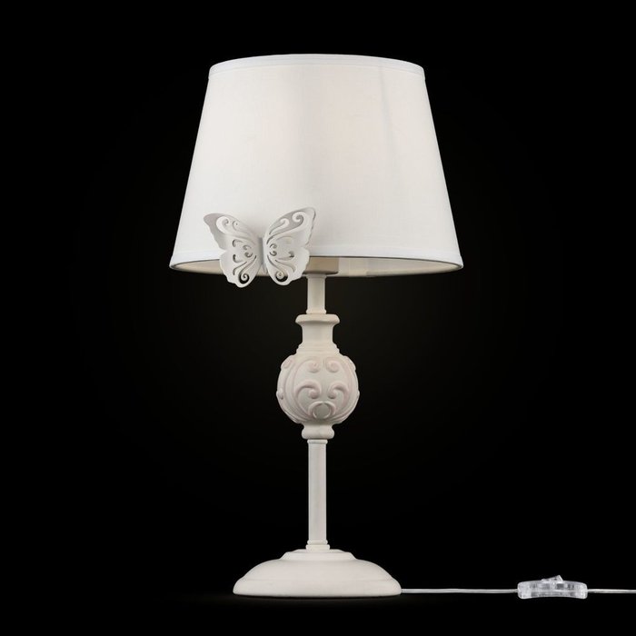 Настольная лампа Fiona белого цвета - купить Настольные лампы по цене 7190.0
