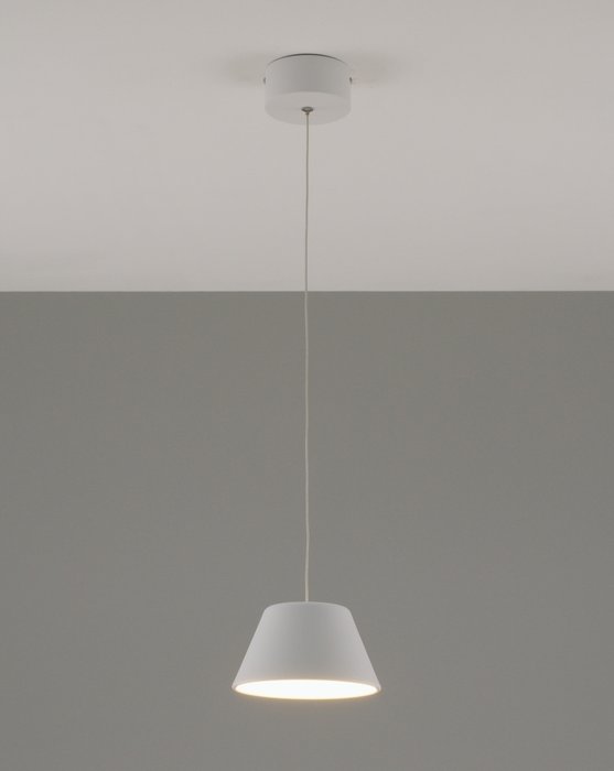 Подвесной светодиодный светильник Atla белого цвета - купить Подвесные светильники по цене 6890.0