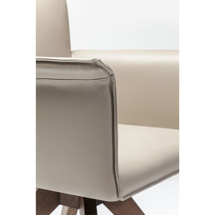 Кресло вращающееся Foxy бежевого цвета - лучшие Интерьерные кресла в INMYROOM
