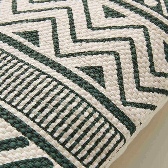 Чехол на подушку Seward зелено-белого цвета - купить Декоративные подушки по цене 1290.0