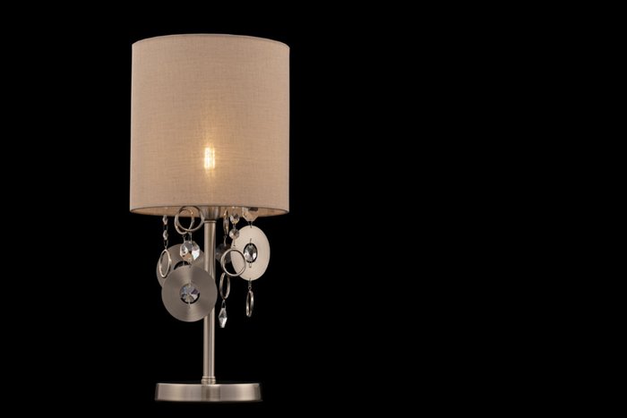 Настольная лампа Kira с бежевым плафоном - лучшие Настольные лампы в INMYROOM