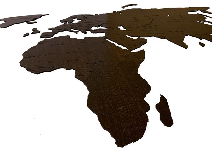 Деревянная карта мира Countries Rus с гравировкой цвета венге - лучшие Декор стен в INMYROOM
