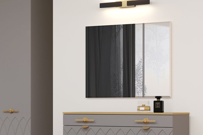 Настенное зеркало Капри-2 60х80 с основанием серого цвета - лучшие Настенные зеркала в INMYROOM
