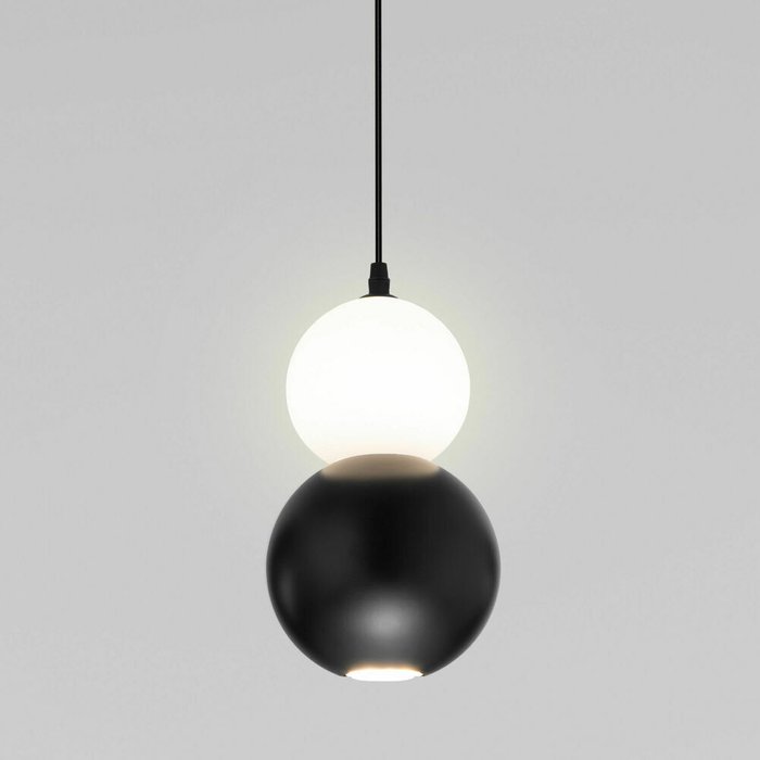 Подвесной светильник Polar L бело-черного цвета - купить Подвесные светильники по цене 7550.0