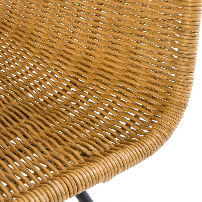 Комплект стульев из плетеного ротанга и стали Roson бежевого цвета - лучшие Обеденные стулья в INMYROOM